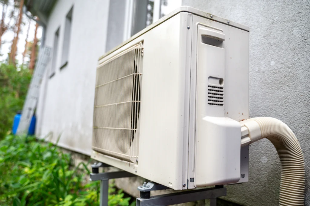 Central Air vs Ductless Systems